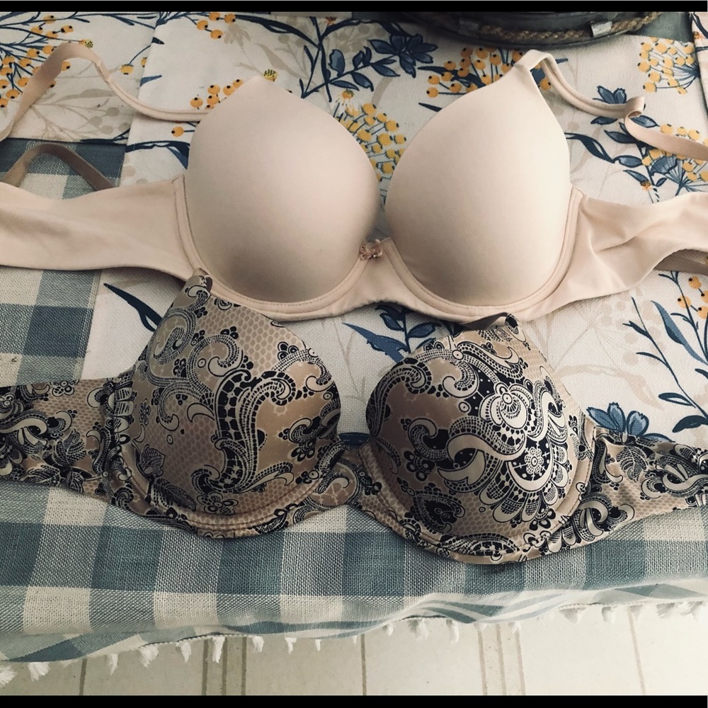 🌺SALE🌺Soma bundle (2) bras pre owned size 36B